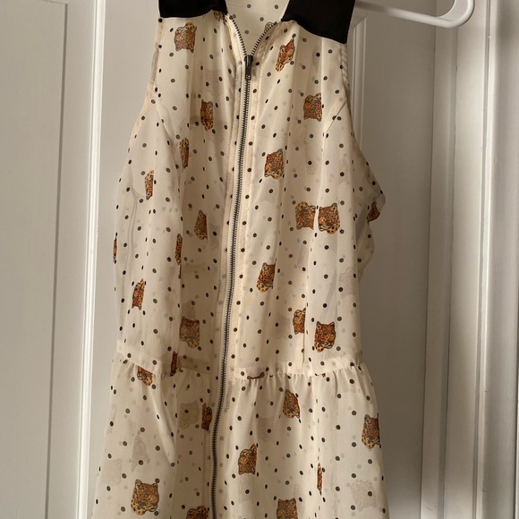 ~~Women top - Picture 2 of 4